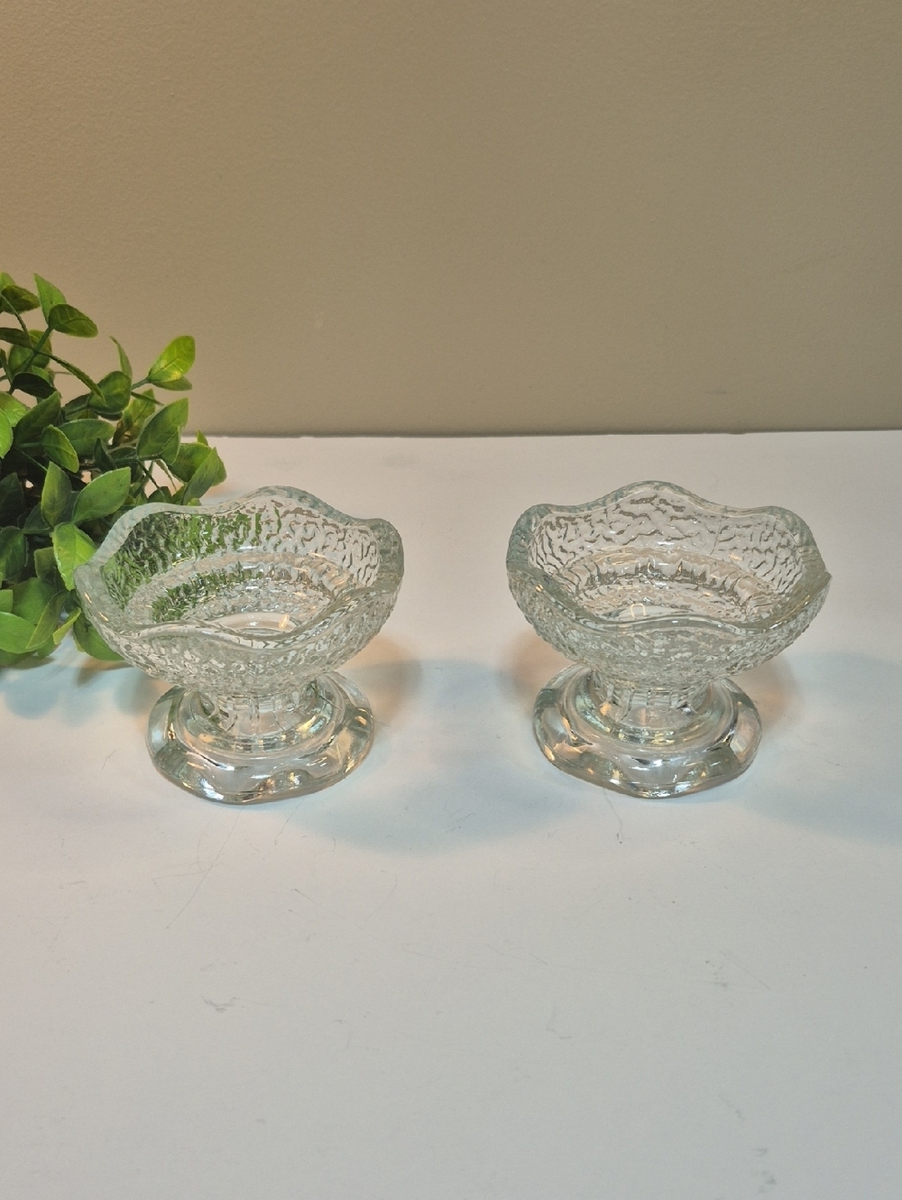ANCHOR HOCKING Vintage 'Stax' Textured Glass Pedestal Candleholders, Set of 2